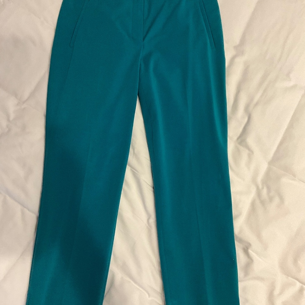 Tahari pants